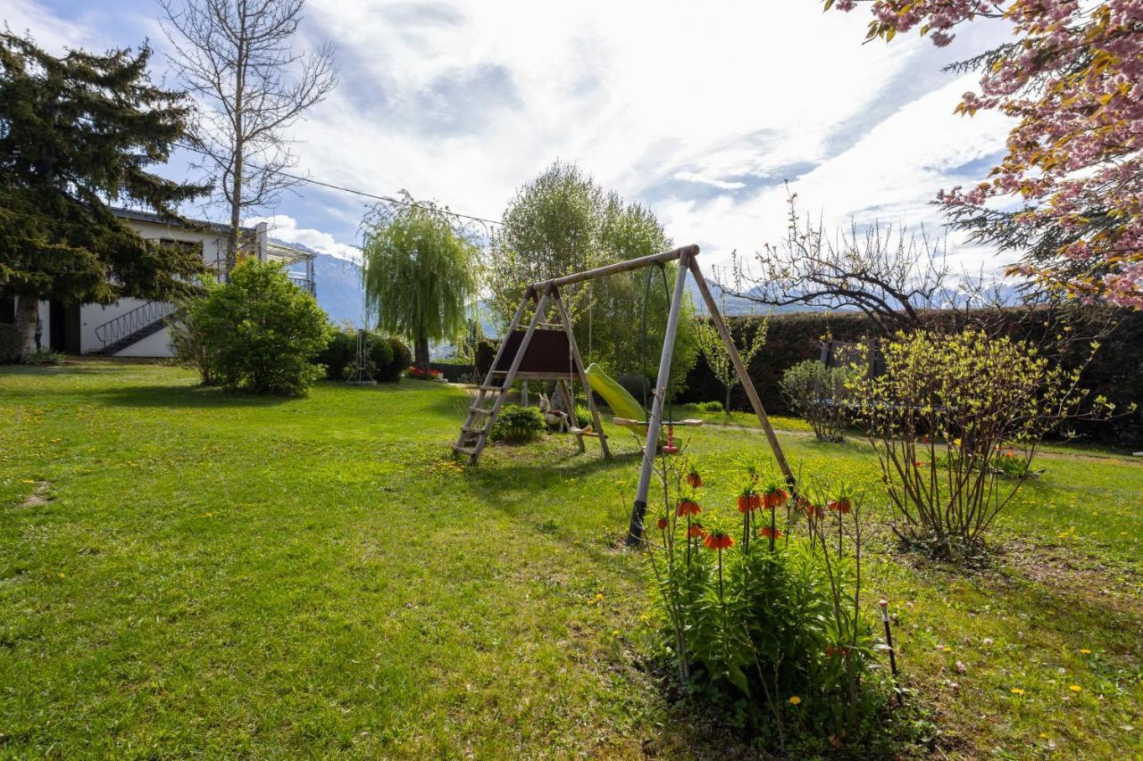 Vue Sur Les Montagnes Apartment Embrun Ngoại thất bức ảnh